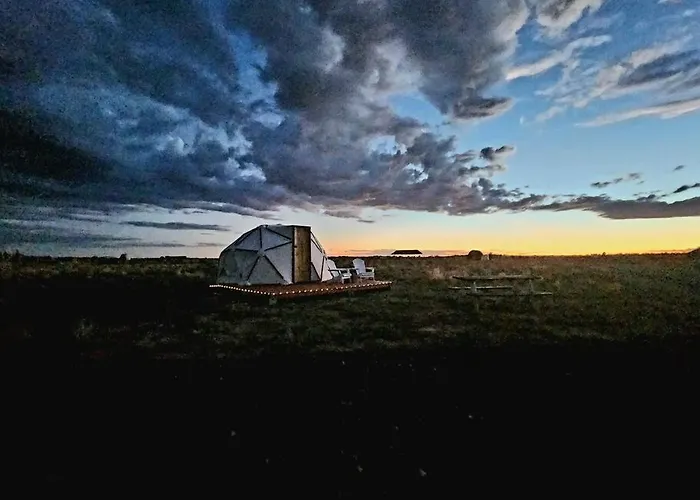 Camping Raptor Ranch
